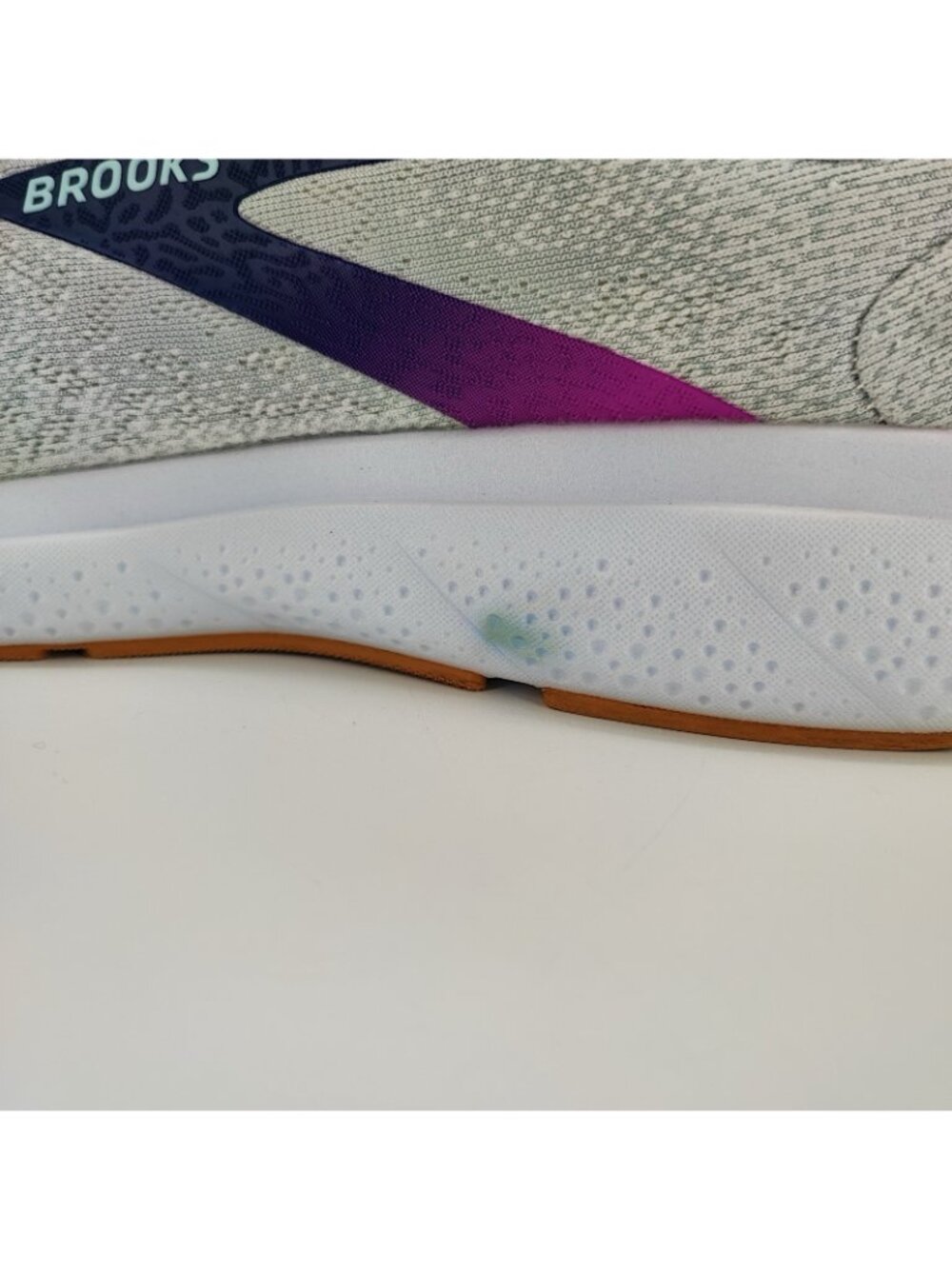 Brooks Ghost 16 Women's Size 12 Wide Running Shoes Mesh Grey 1204071D175 - Picture 11 of 11
